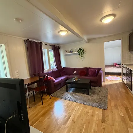 Prázdninový dům Cozy 2-bedroom Med Eli Bil Lading Mulighet *